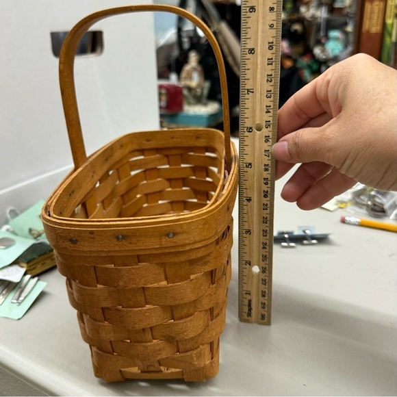 Vintage Longaberger Handwoven Market Basket Stationary Handle 1999 - Picture 9 of 12